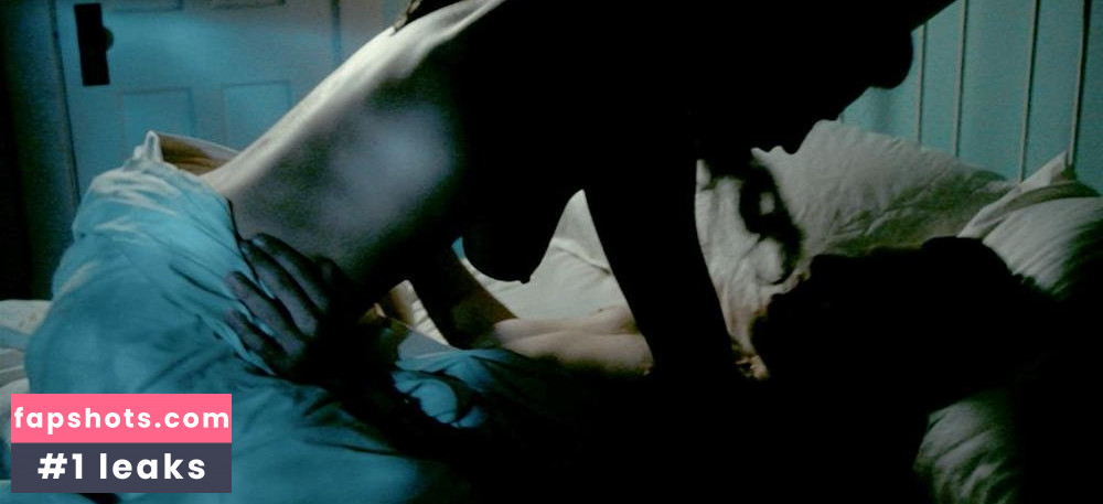 Lyne Renee gallery photo #29