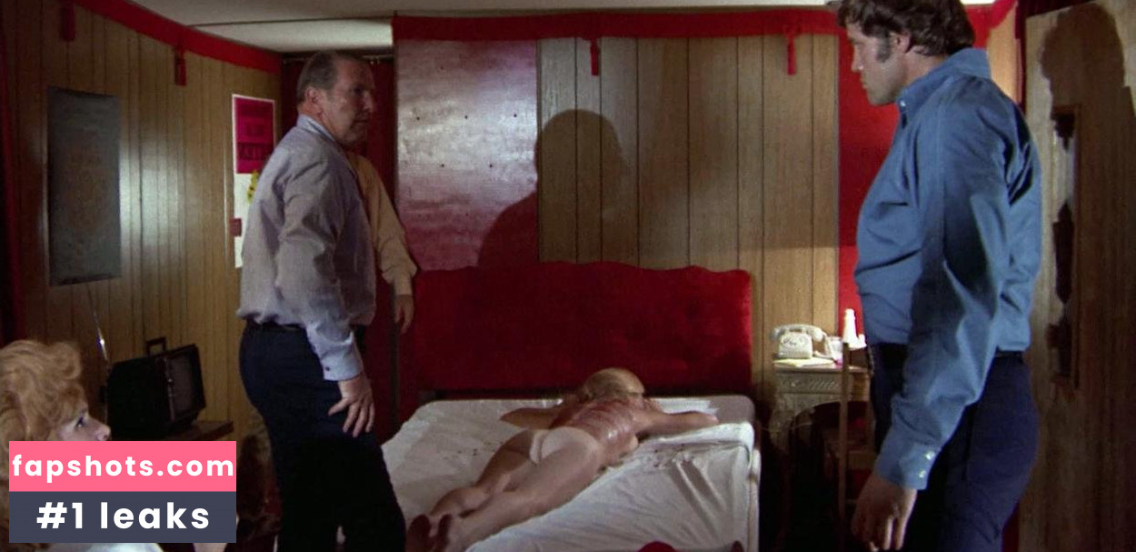 Lynn Borden nude babe gallery