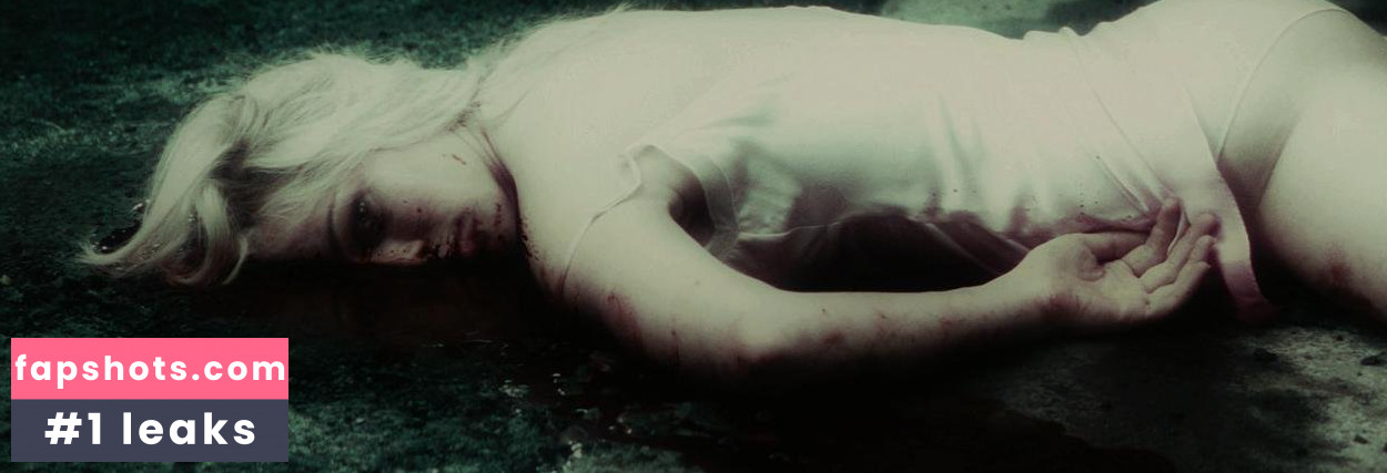 Lynn Collins Nude Leaks OnlyFans Photos #11 - LeakJerk