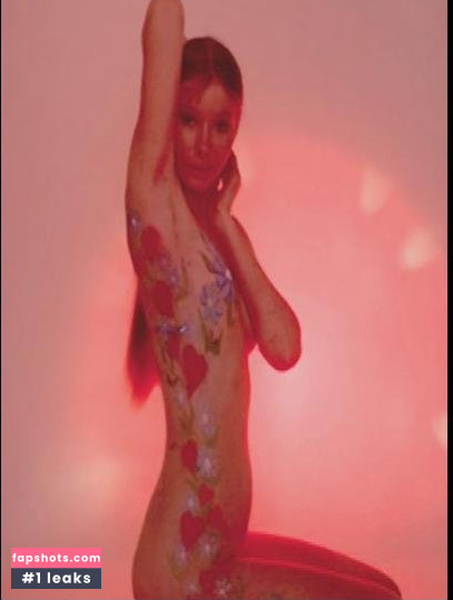 Lynn Lowry gallery photo #3