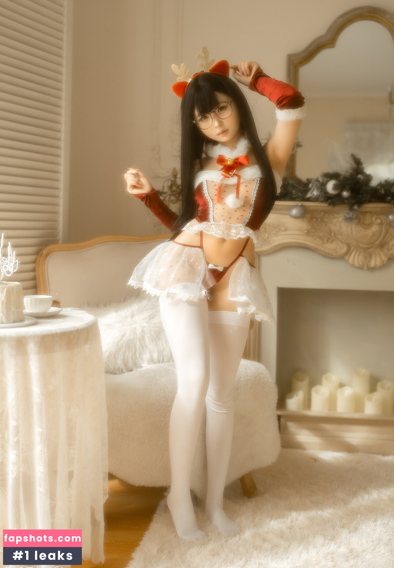 LynnLi7698 gallery photo #21