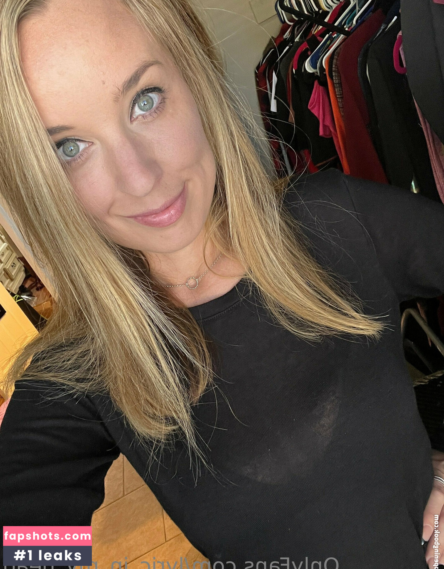 lyric_in_my_head Nude Leaks OnlyFans Photos #25 - LeakJerk