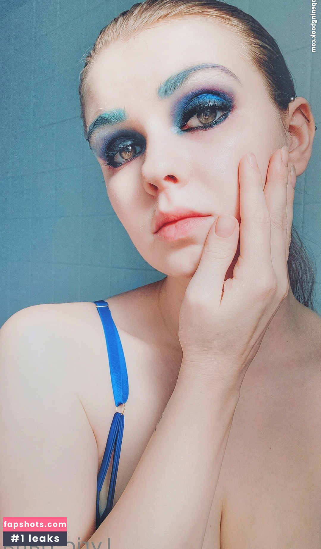 lyrictiana gallery photo #24