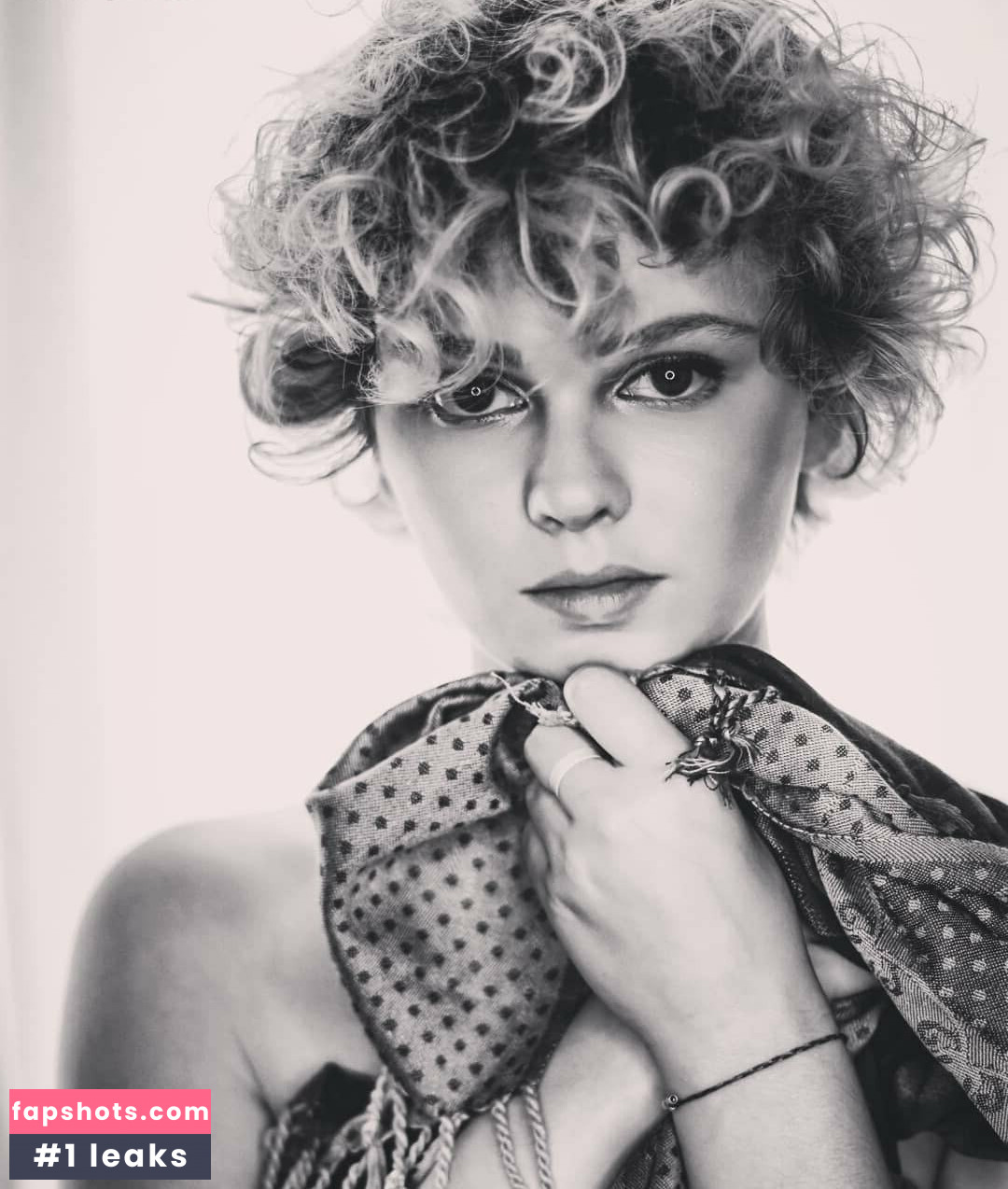 lyrictiana gallery photo #6