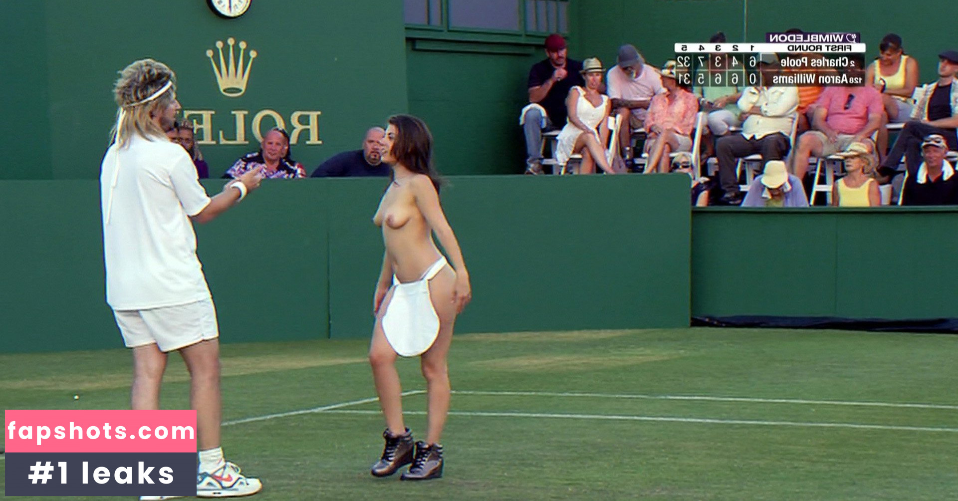 Lyssa Roberts gallery photo #4