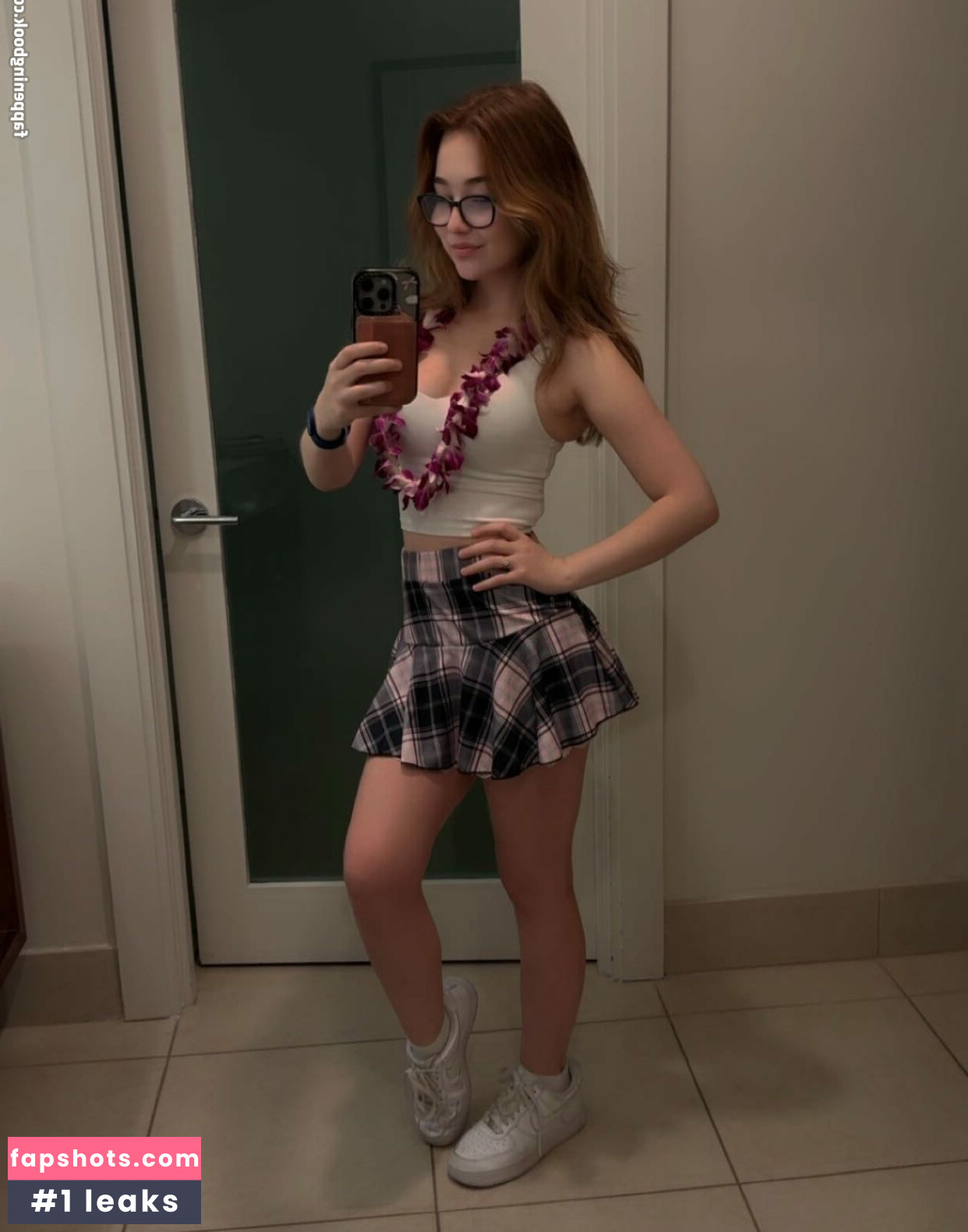 Lyssaurora gallery photo #13