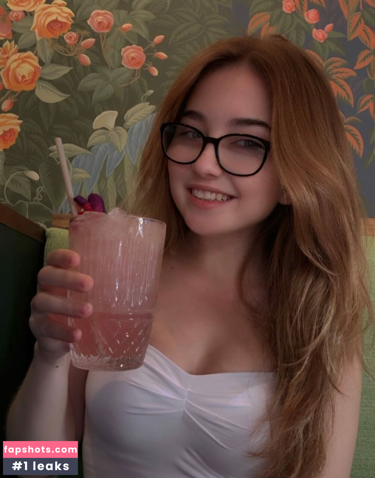 Lyssaurora gallery photo #14