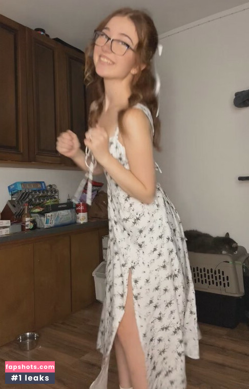 Lyssaurora gallery photo #215