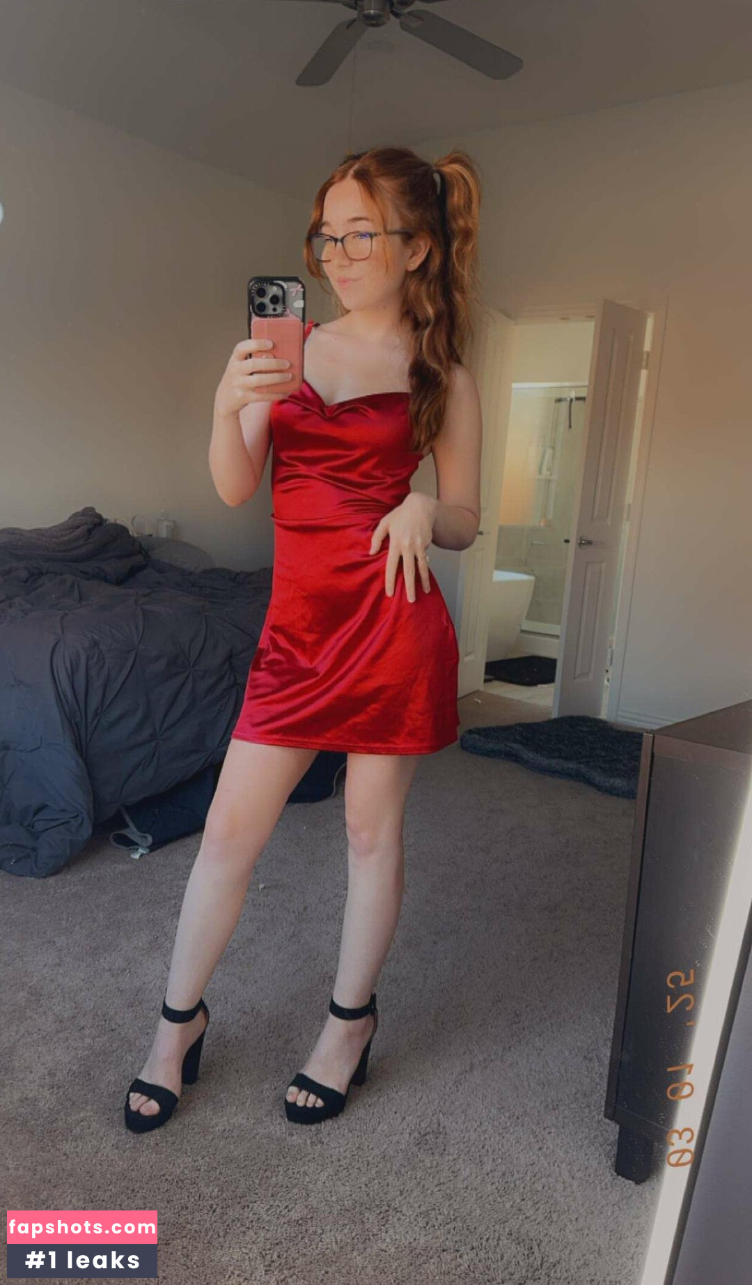 Lyssaurora gallery photo #7