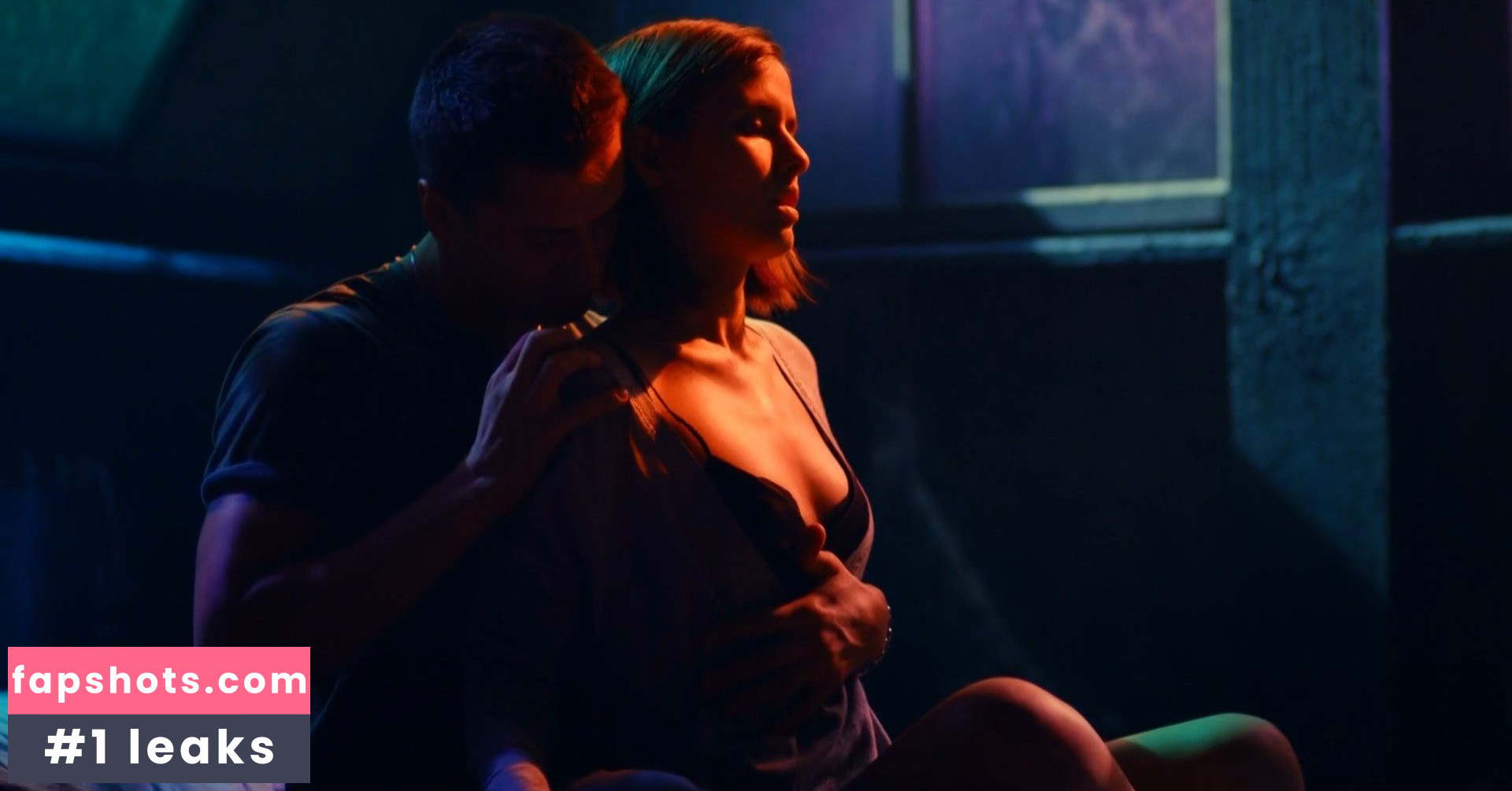 Lyubov Aksyonova gallery photo #15