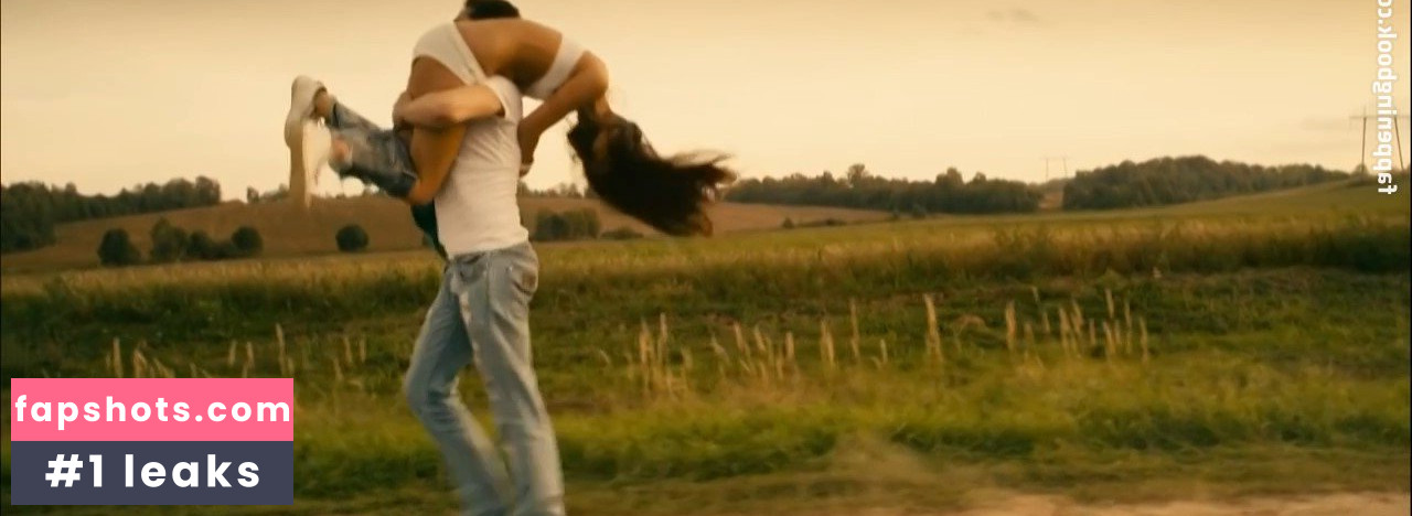 Lyubov Aksyonova gallery photo #37