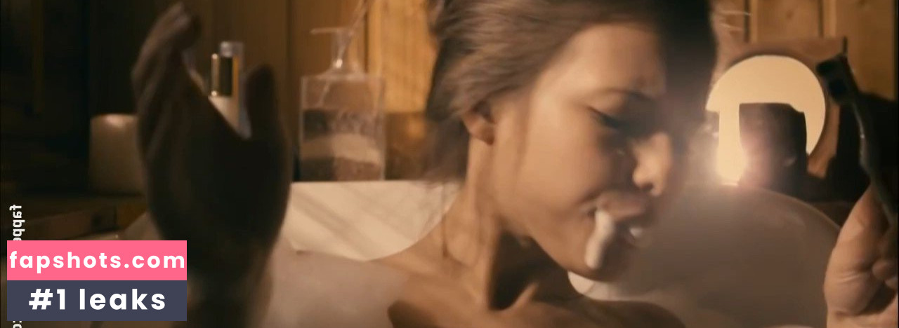 Lyubov Aksyonova gallery photo #51