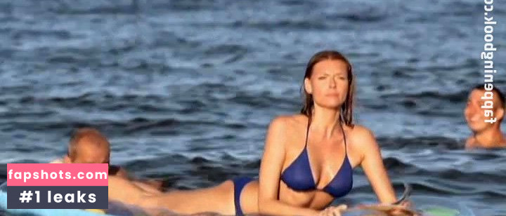 Lyubov Tolkalina gallery photo #9