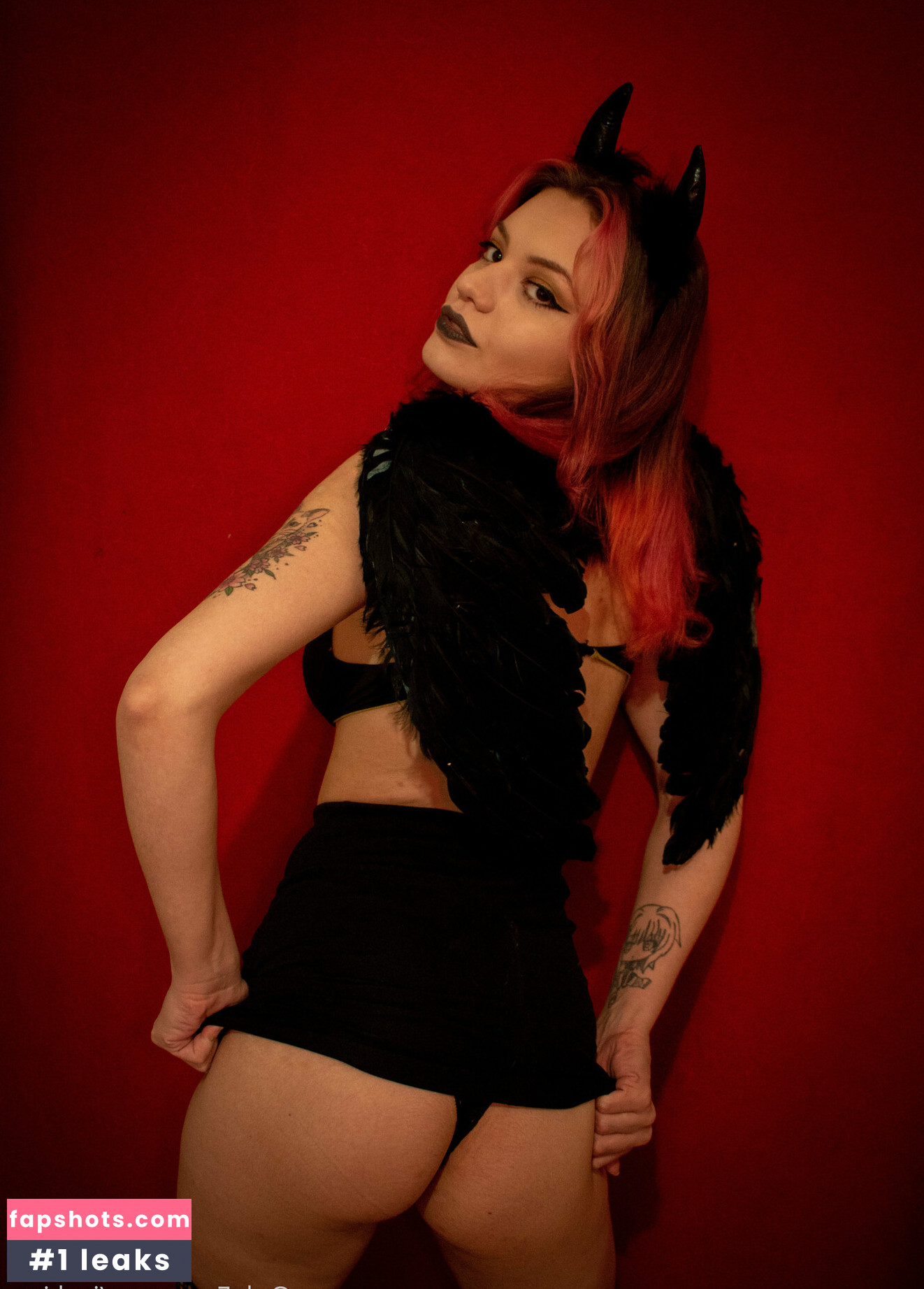 lyumi nude babe gallery