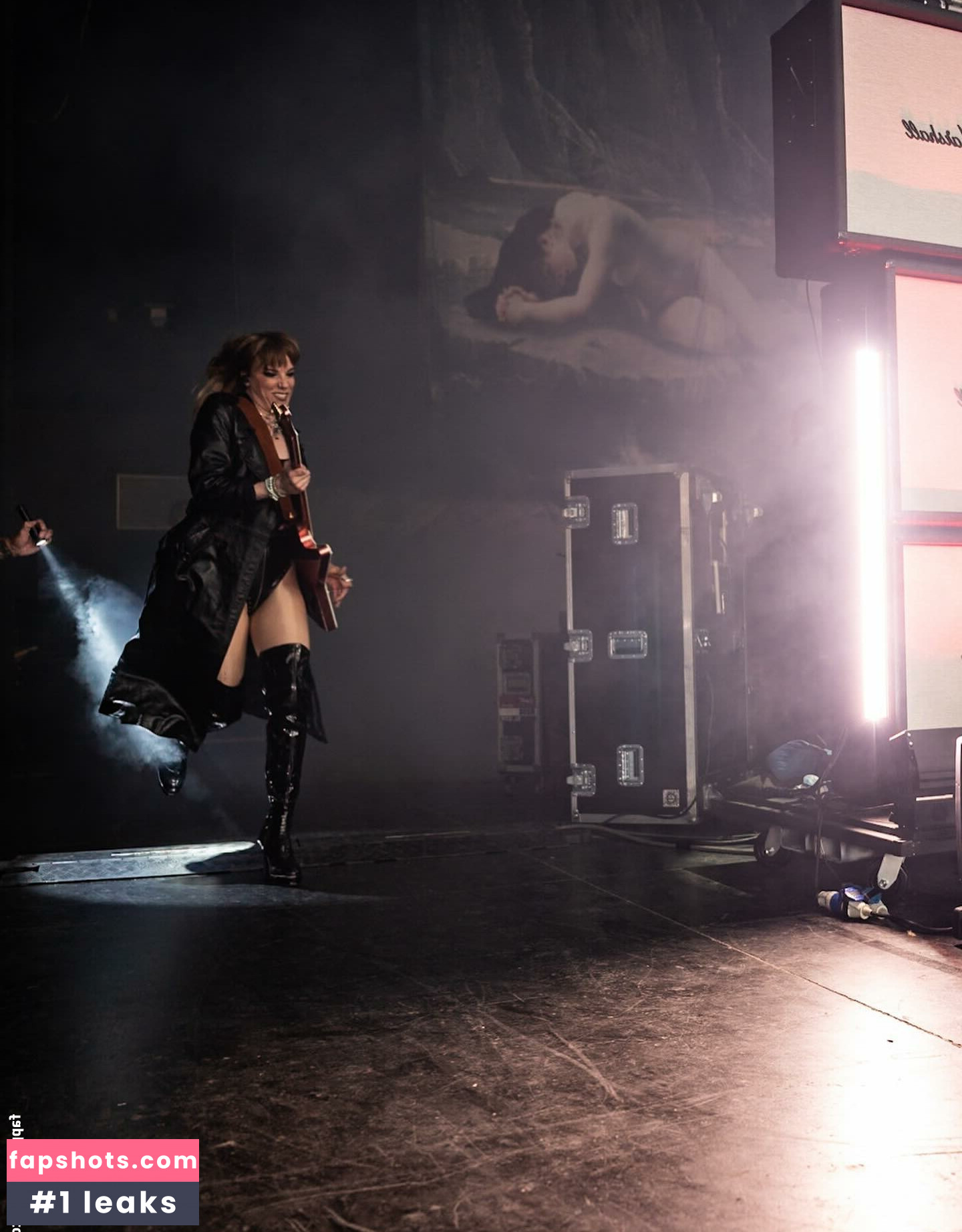 Lzzy Hale gallery photo #3