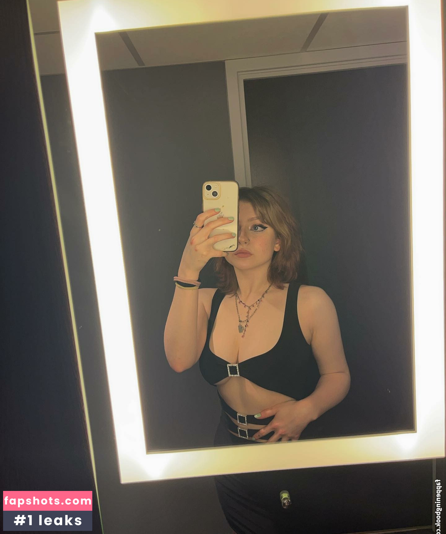 m.ae.3 Nude Leaks OnlyFans Photos #30 - LeakJerk