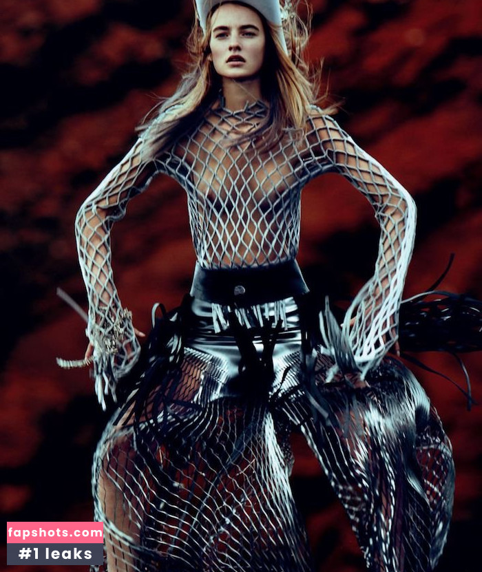 Maartje Verhoef nude babe gallery