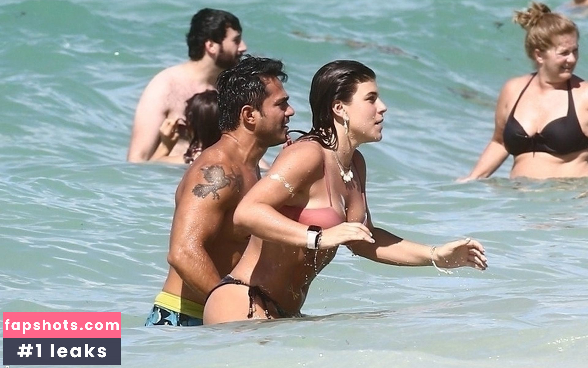 Macarena Velez Montoya gallery photo #14