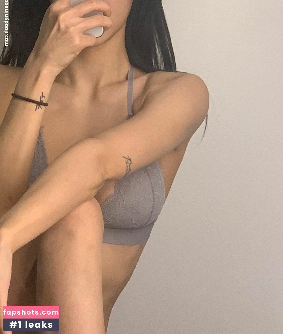 Macey Wan nude babe gallery