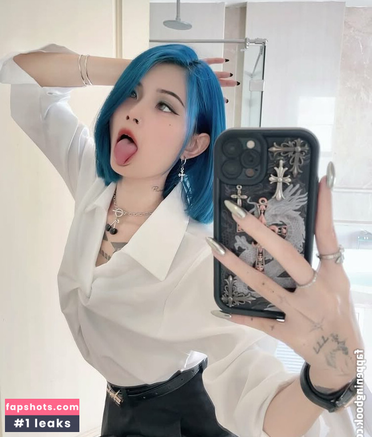 Macha_7x7x7 gallery photo #4