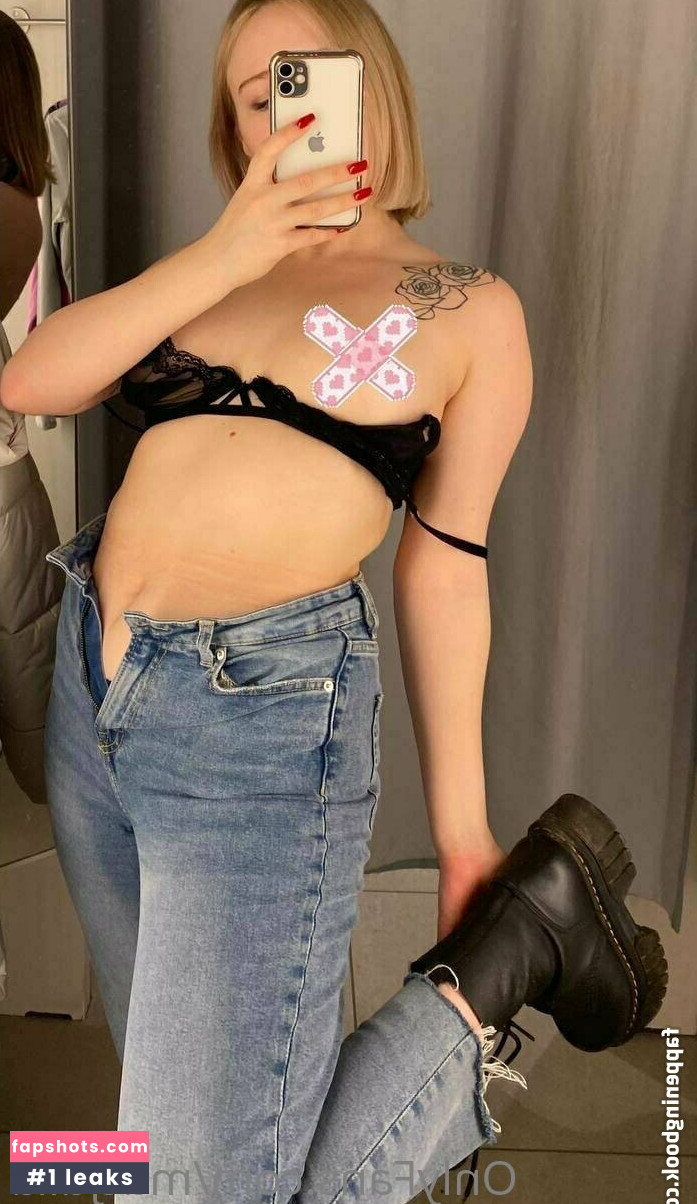 macjulia gallery photo #8