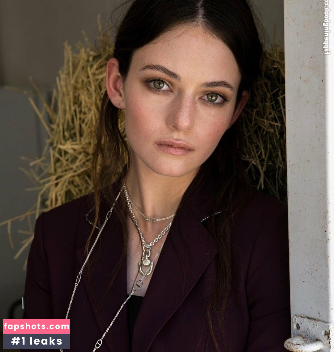 Mackenzie Foy Filtración Desnuda OnlyFans Foto #16 - Fapshots