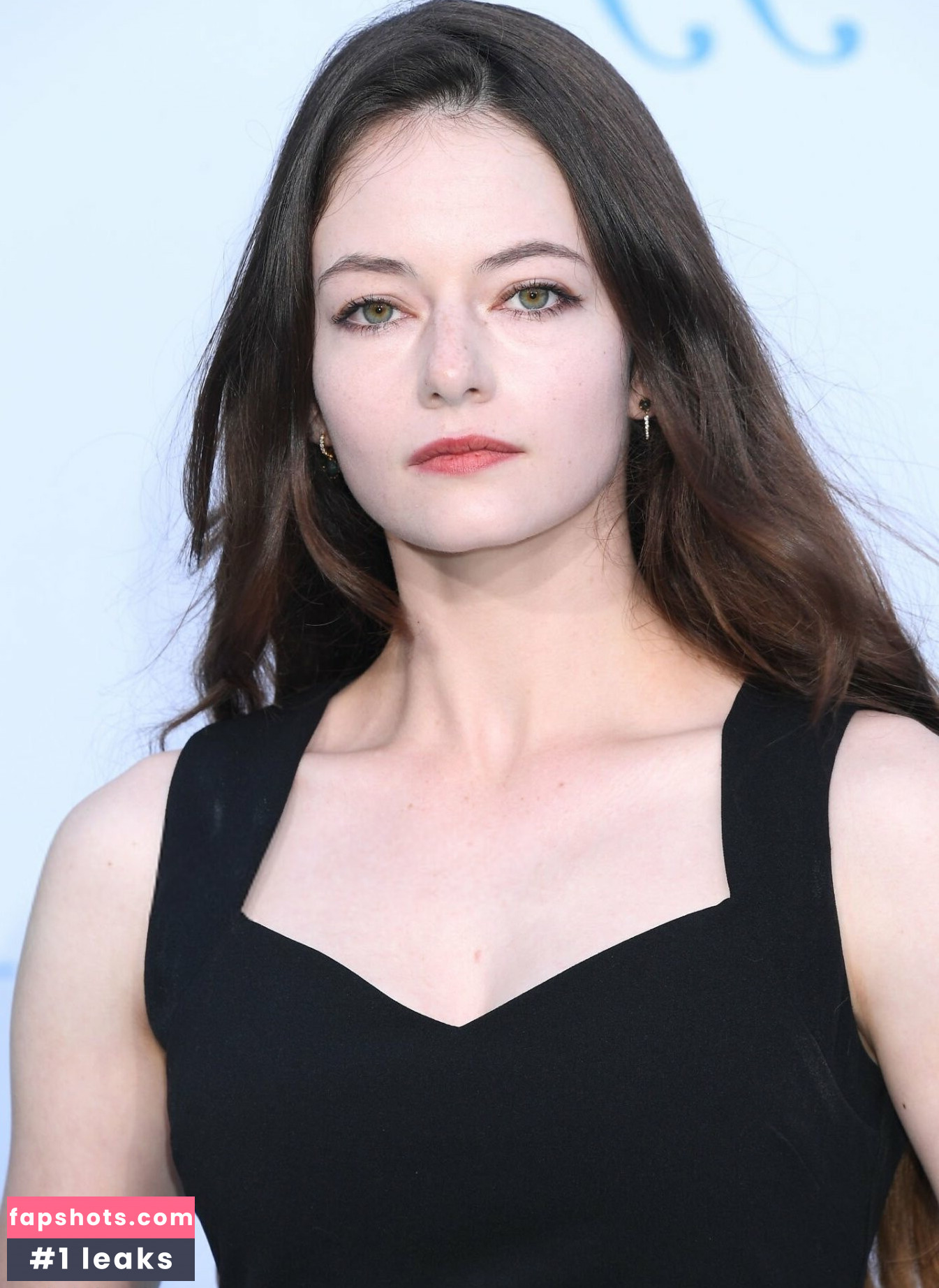 Mackenzie Foy Filtración Desnuda OnlyFans Foto #8 - Fapshots