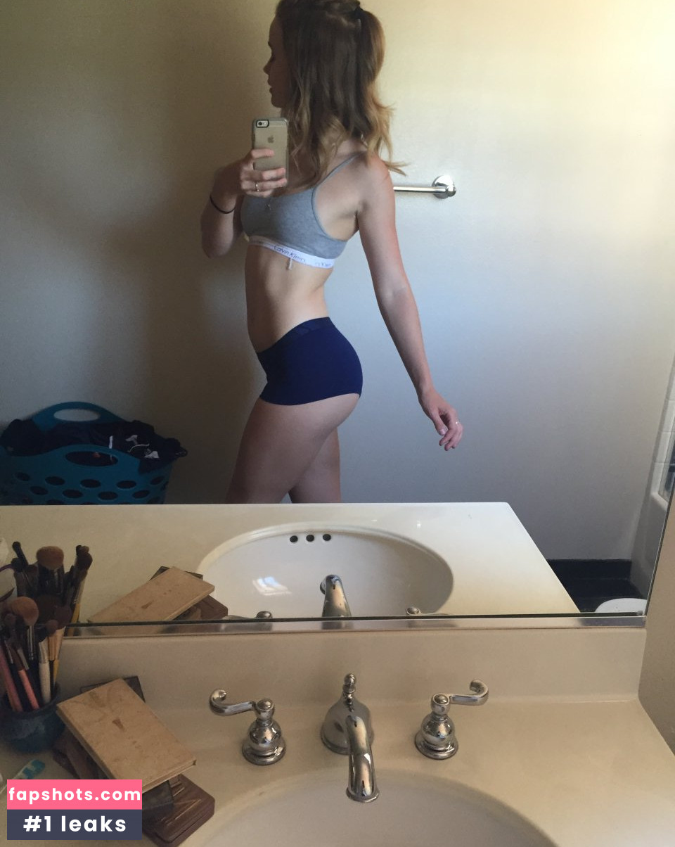 Mackenzie Lintz nude babe gallery