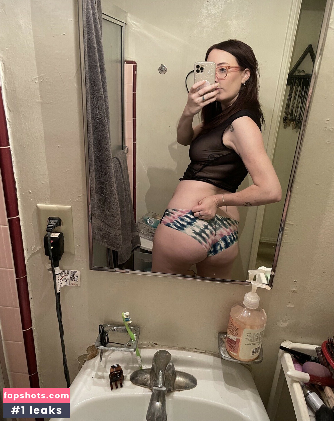 Mackenzie Stith gallery photo #4