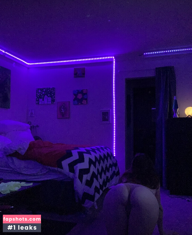 Mackenzie Stith gallery photo #63