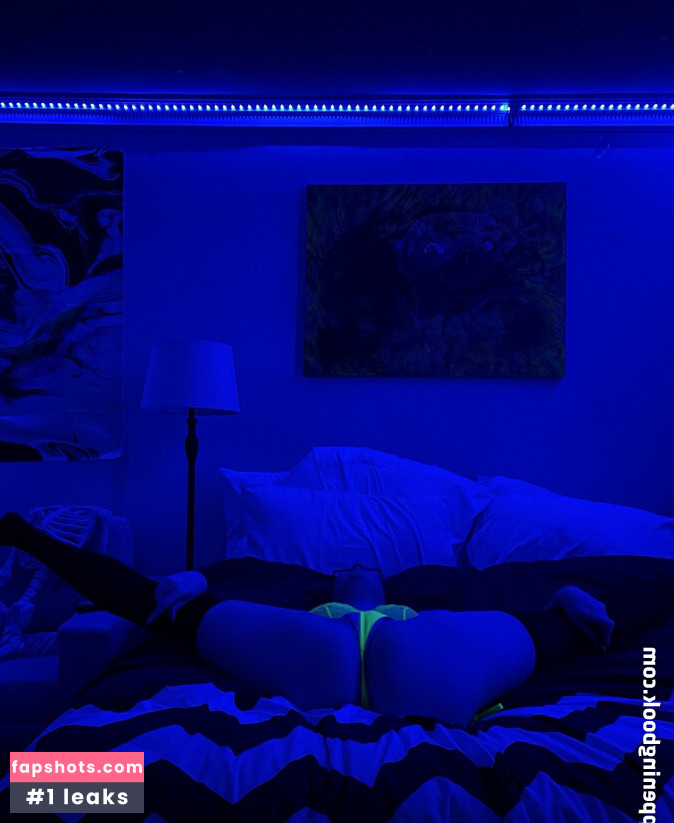 Mackenzie Stith gallery photo #64