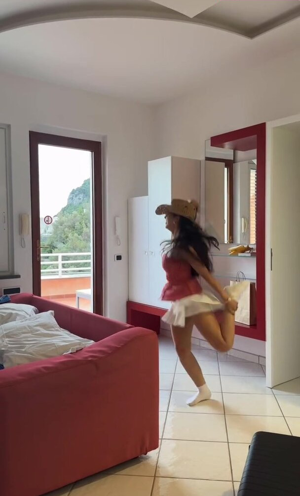 mackenzie-ziegler gallery photo #370