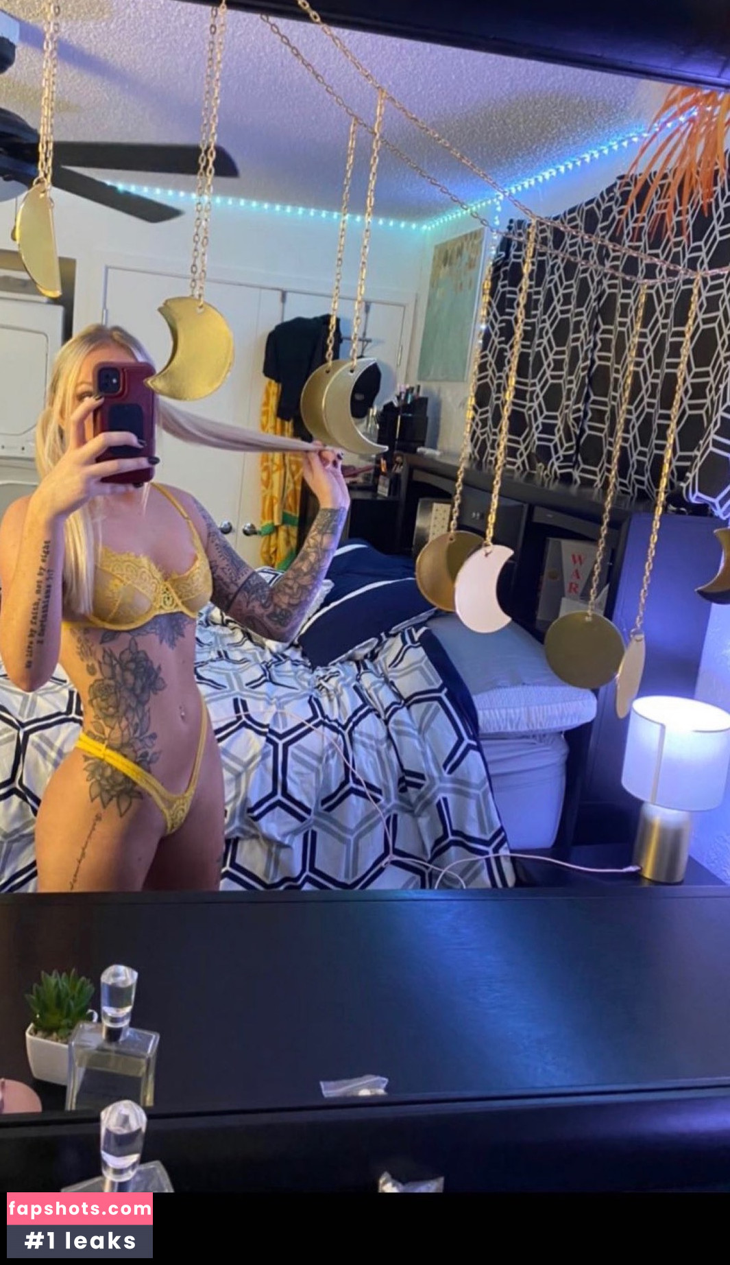 Macnpink nude babe gallery