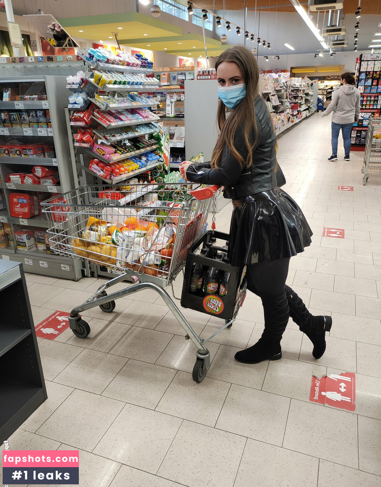 madame.alaska.official gallery photo #15