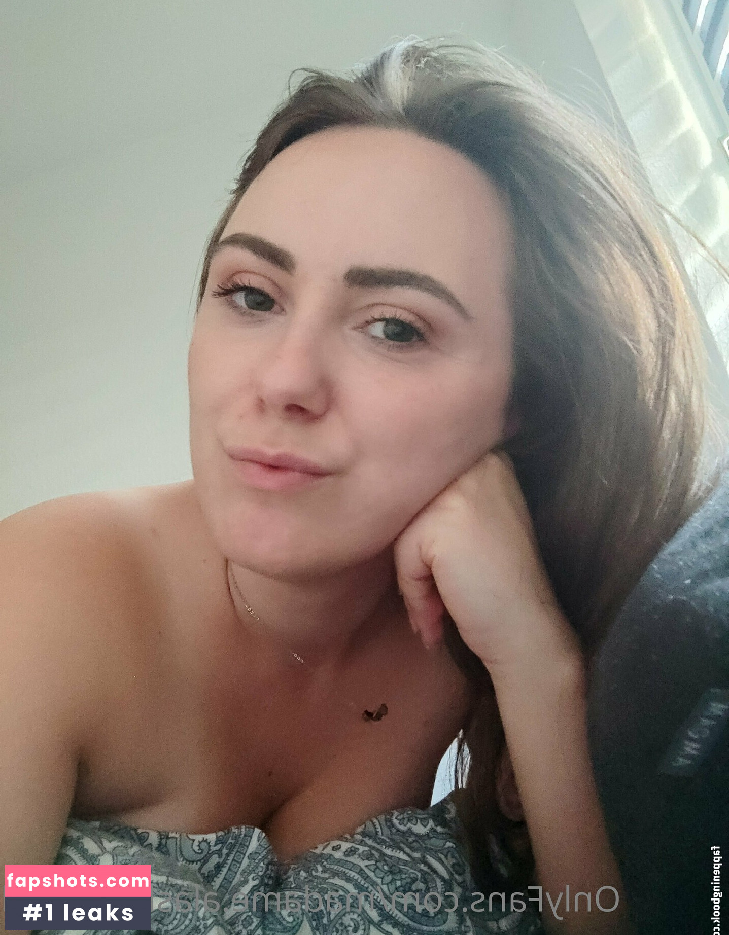 madame.alaska.official gallery photo #6