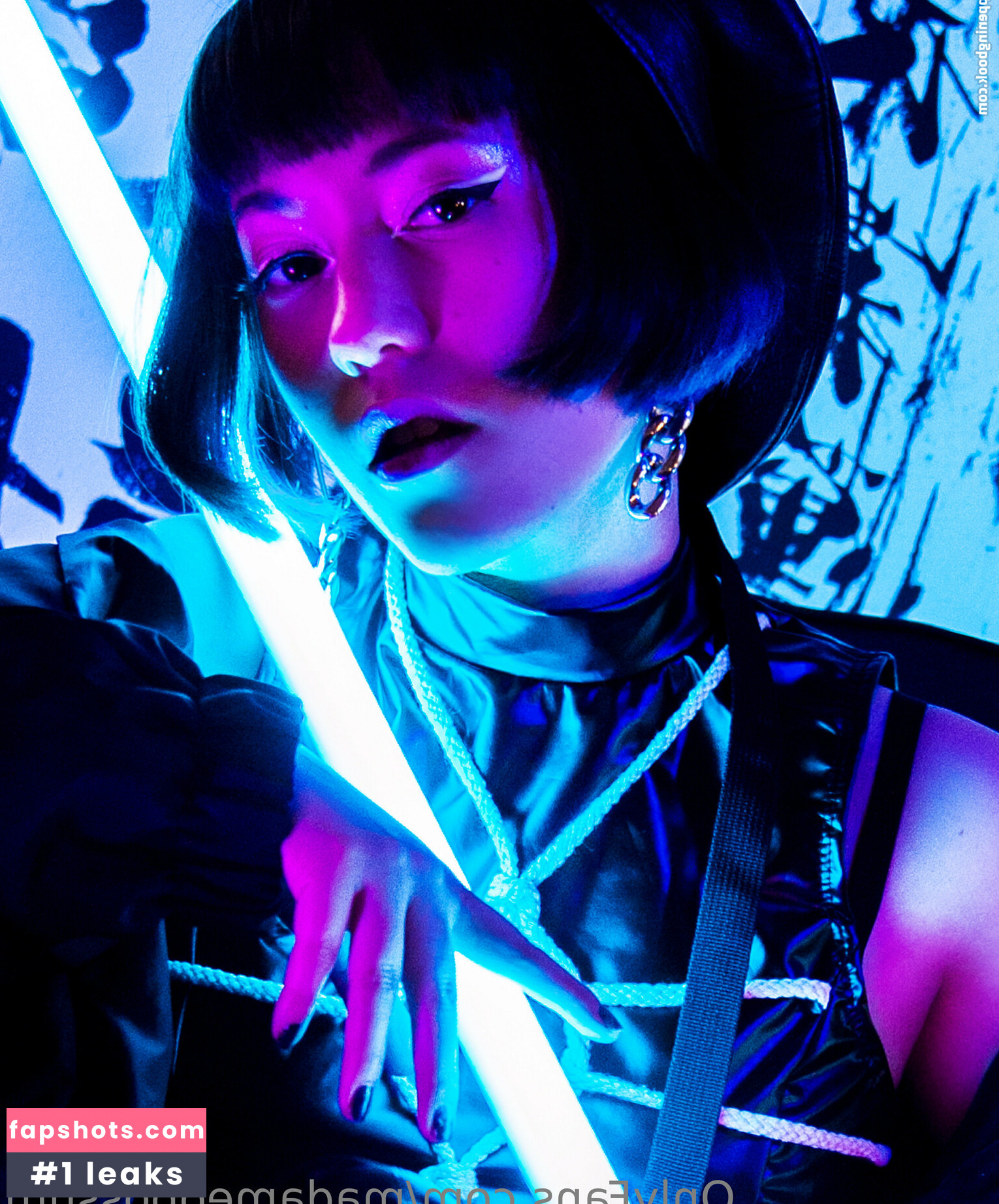 madameopossum gallery photo #11