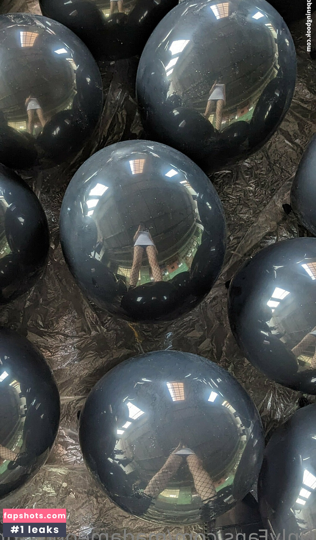 madameopossum gallery photo #19