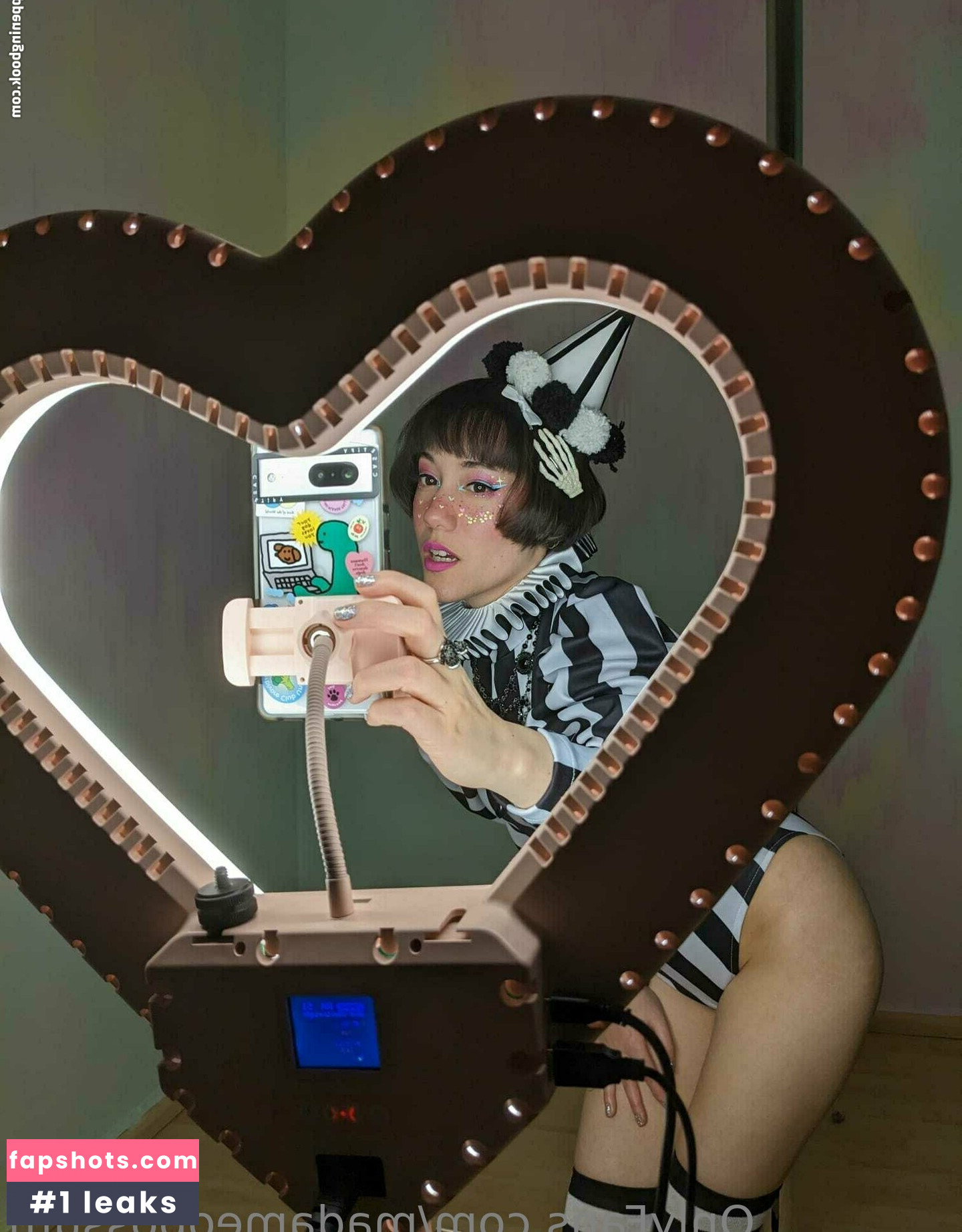 madameopossum gallery photo #6