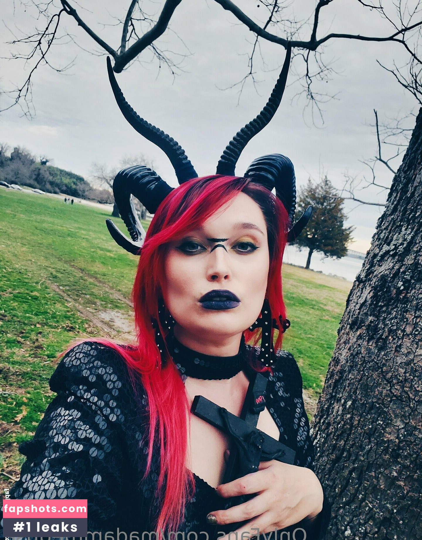 madammedusa gallery photo #11