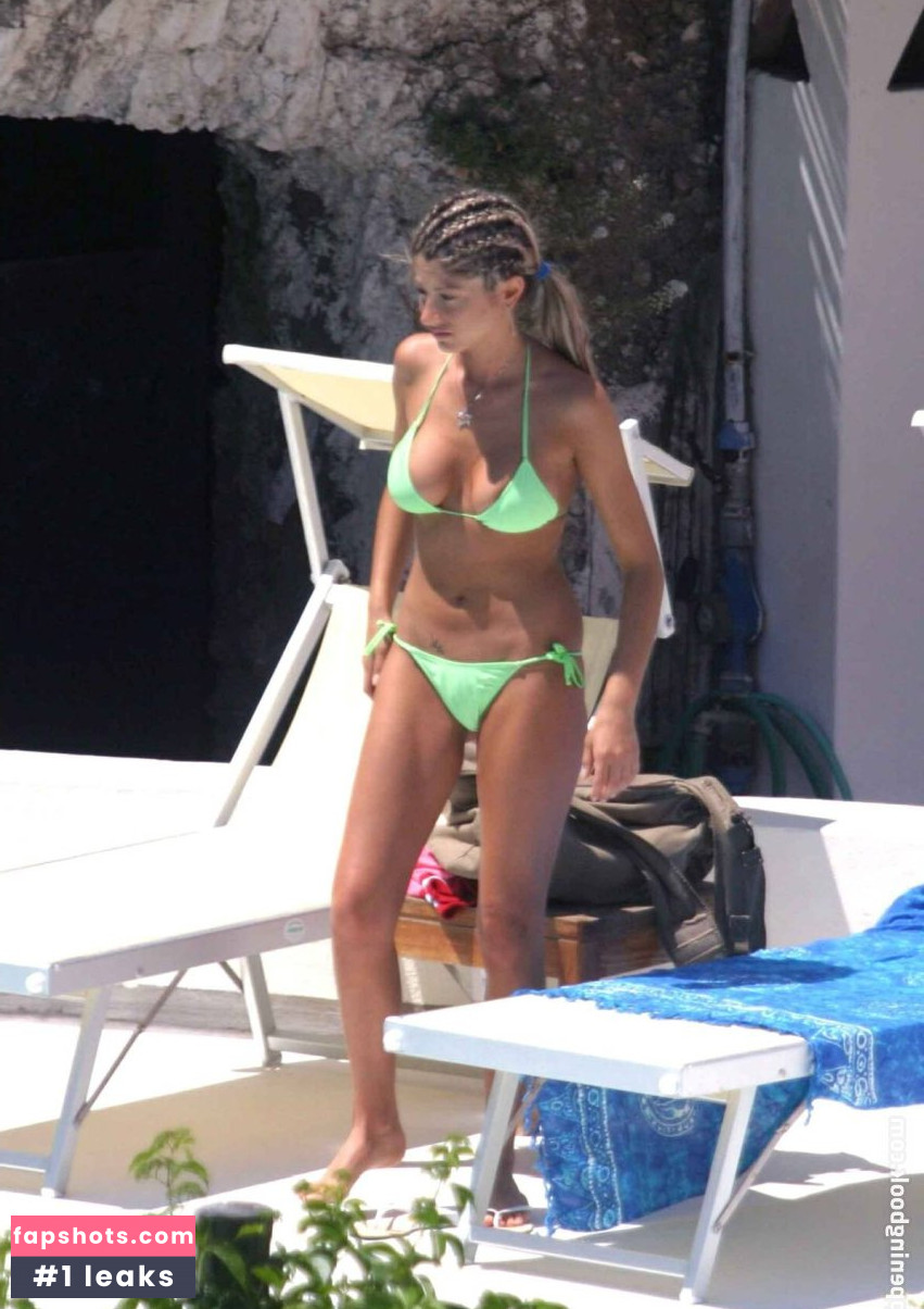 Maddalena Corvaglia gallery photo #19