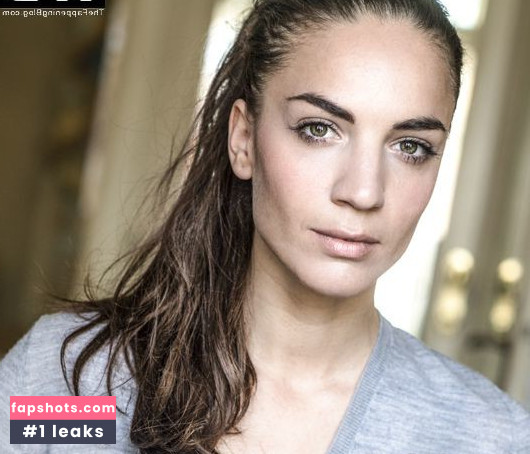 Maddalena-Noemi Hirschal Filtración Desnuda OnlyFans Foto #5 - Fapshots