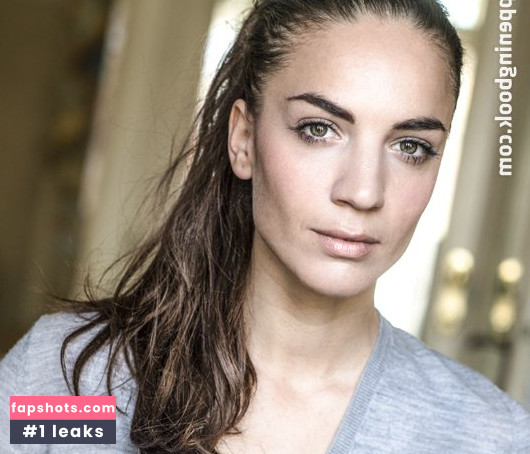 Maddalena-Noemi Hirschal Filtración Desnuda OnlyFans Foto #10 - Fapshots