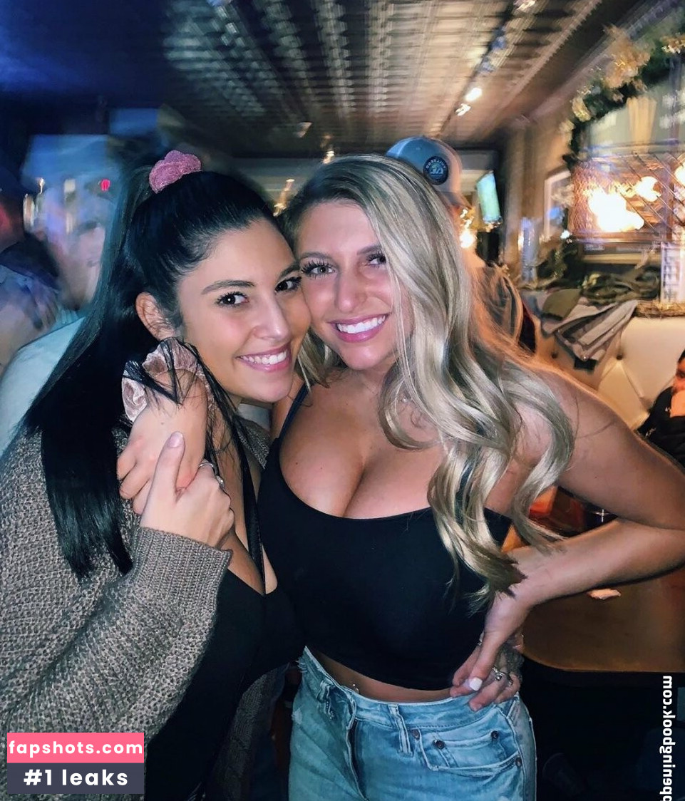 Maddie Clark gallery photo #15