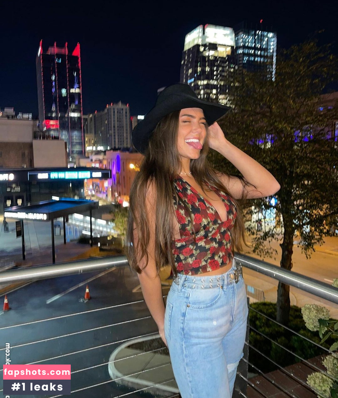 Maddie W gallery photo #15