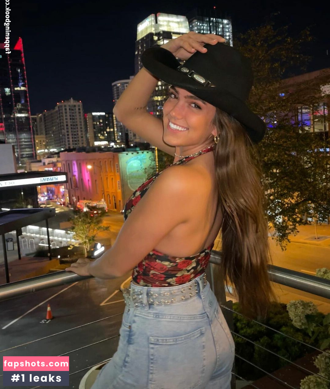 Maddie W gallery photo #16