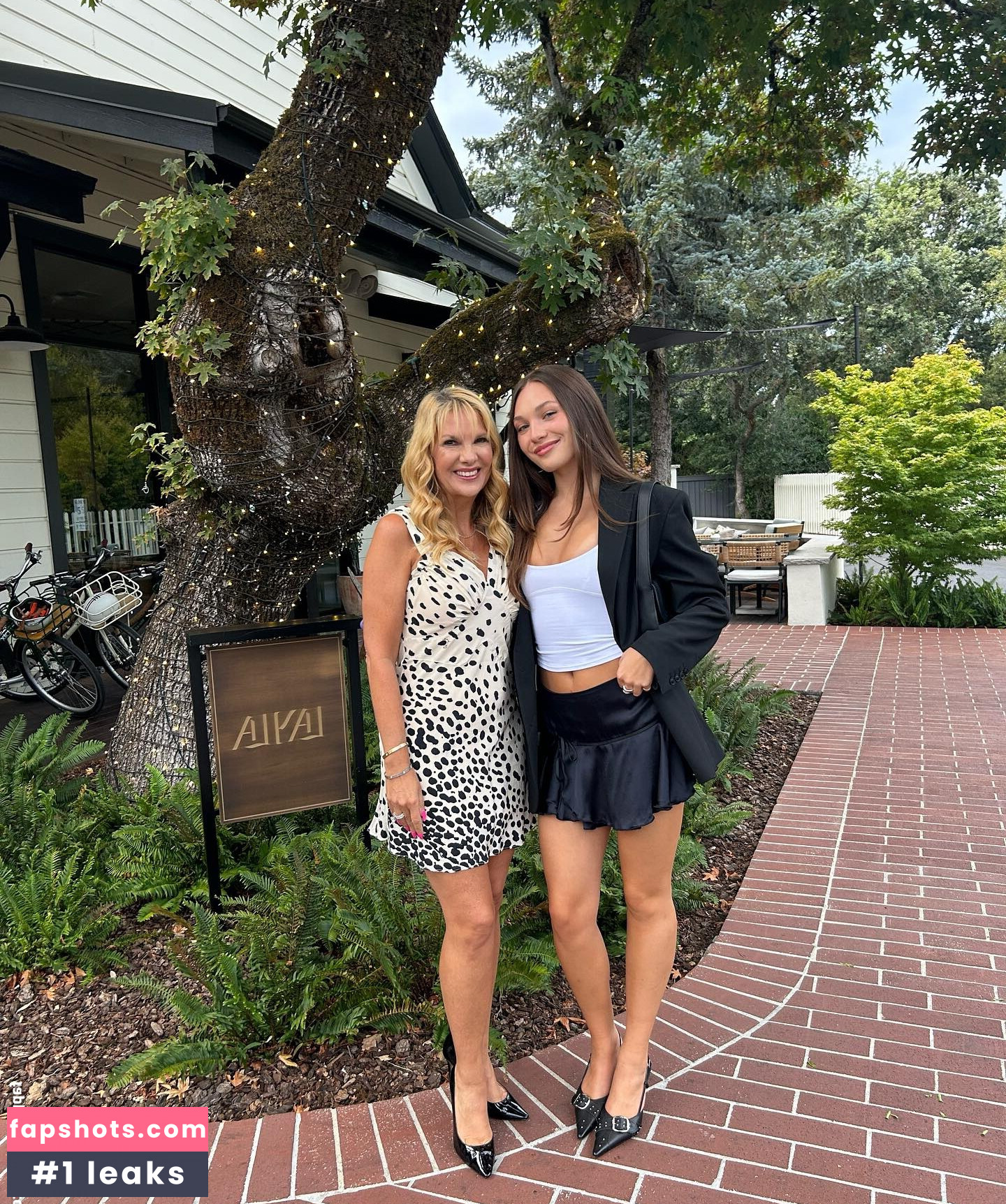 Maddie Ziegler gallery photo #116