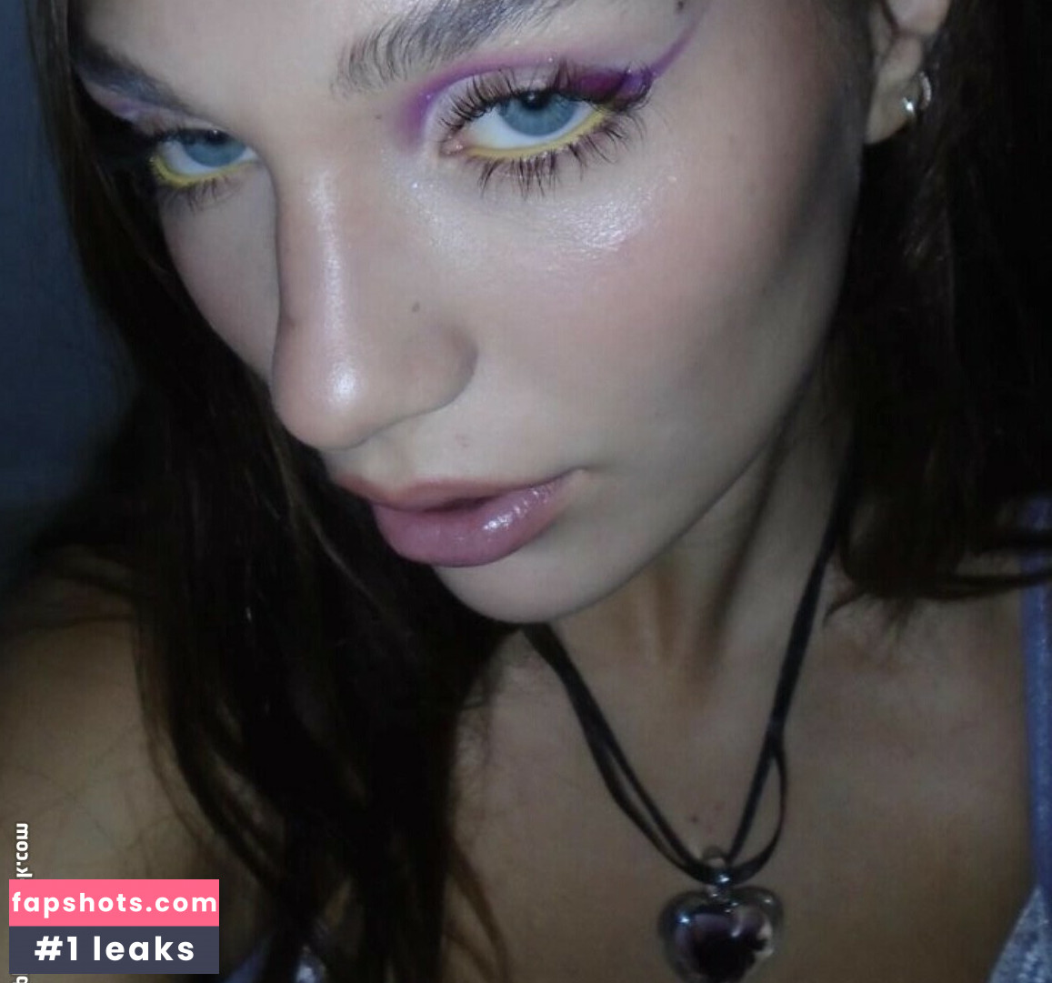 Maddie Ziegler gallery photo #201