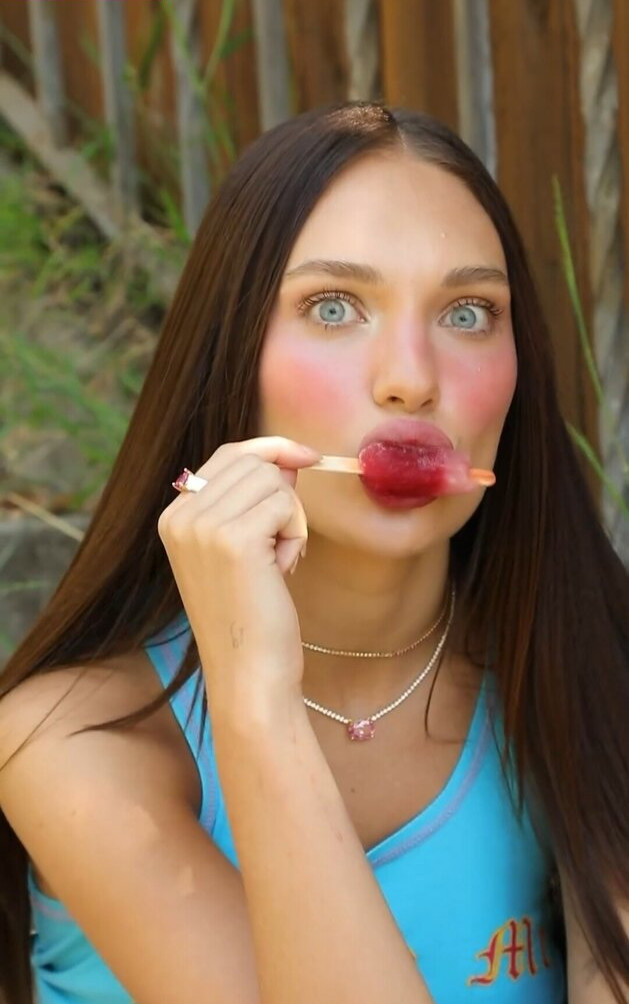 maddie-ziegler Nude Leaks OnlyFans Photos #69 - Fapshots