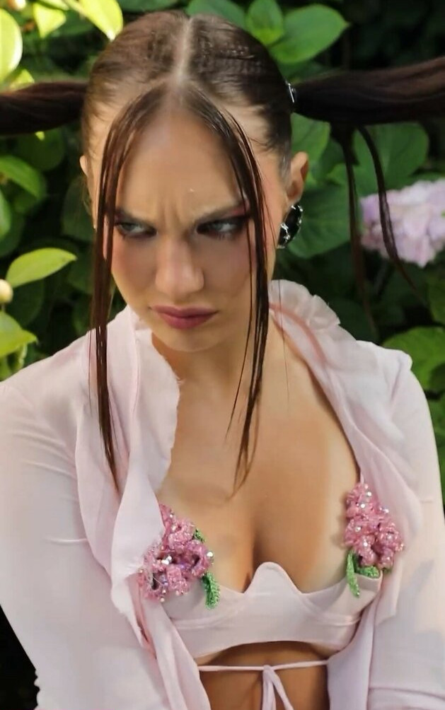 maddie-ziegler Nude Leaks OnlyFans Photos #70 - Fapshots