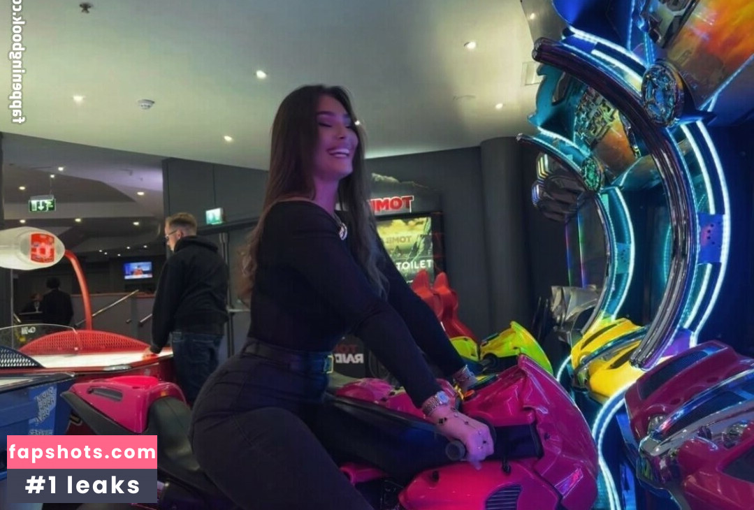 Maddison Maye gallery photo #7